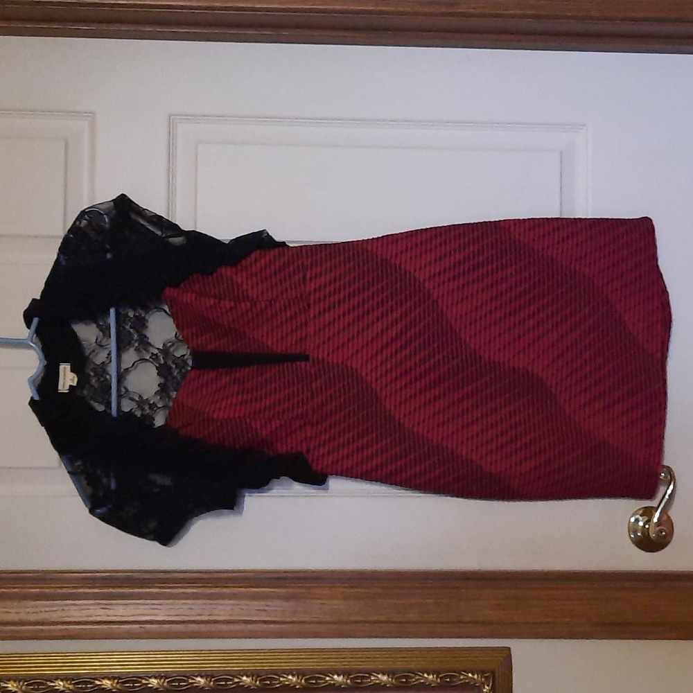 Bongo strapless dress with lace shrug